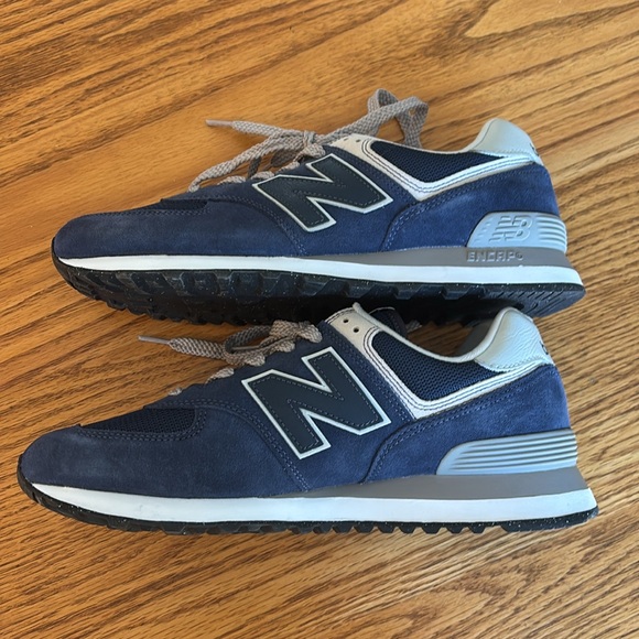 Men's New Balance 574 Walking Shoes - Picture 5 of 7